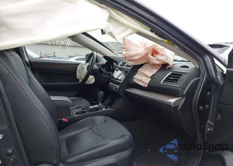 2015 Subaru Outback 2.5I Limited из США, поврежденный, VIN 4S4BSBLC0F3332995